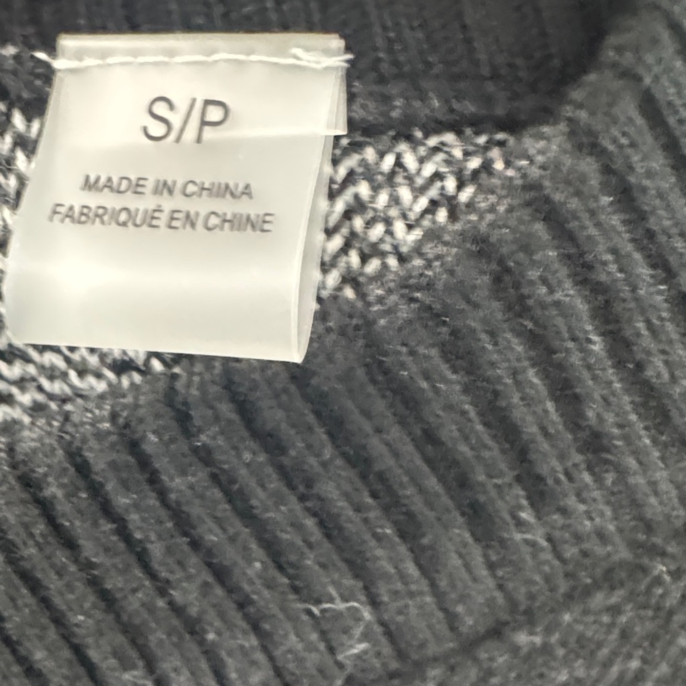 T Tahari Black and White Knit Sweater - Picture 3 of 7